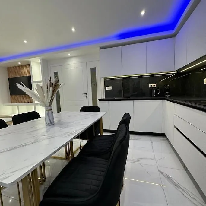 Villa For Travelers Looking For A Beach Sciez France