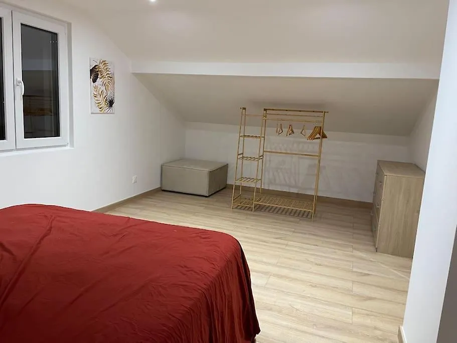 Villa For Travelers Looking For A Beach Sciez France